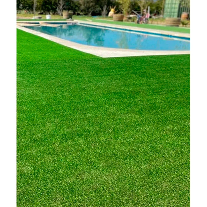 Pasto Sintético 20.5mm Rollo 2 Mt De Largo X 2 Mt Ancho
